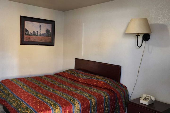 Room 11 of 21
