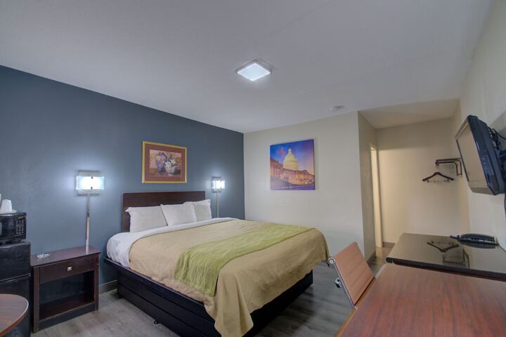 Room 13 of 26