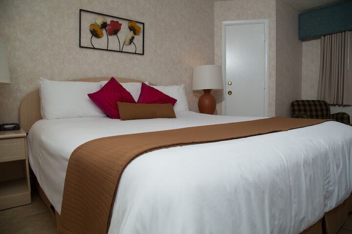 Room 21 of 79