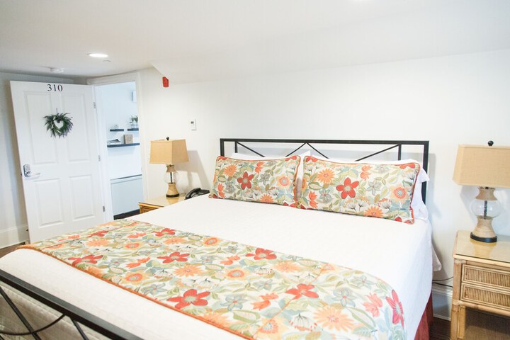 Inn at Evergreen