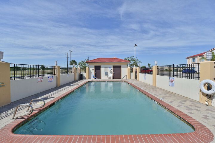 Pool 3 of 27