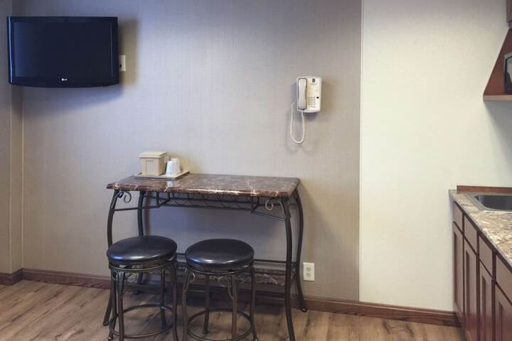 Room 18 of 49