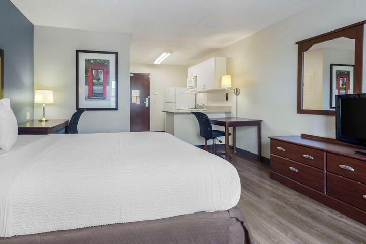 Room 15 of 23