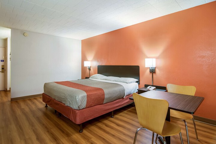 Room 21 of 23