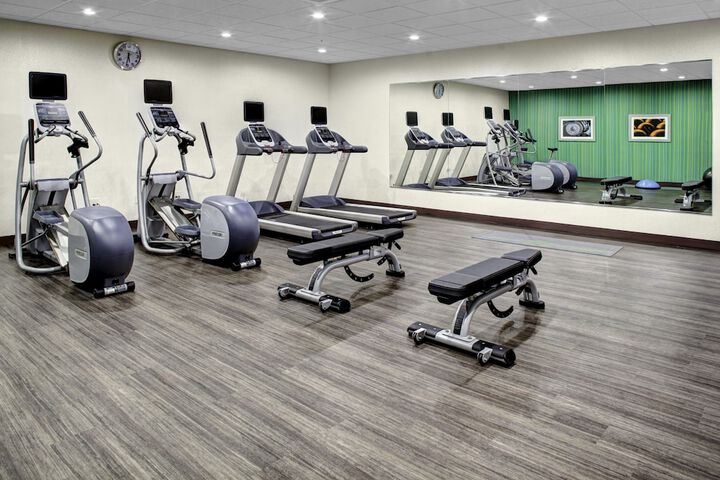 Holiday Inn Express & Suites Coldwater by IHG