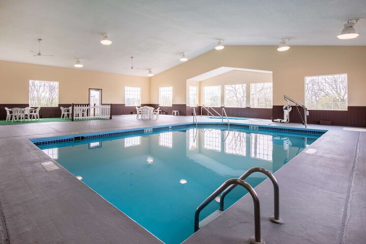 Pool 8 of 52