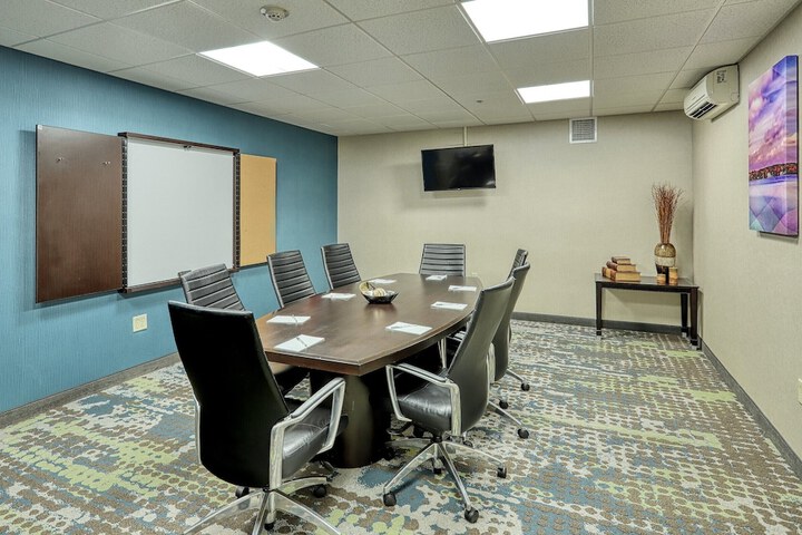 Hampton Inn & Suites Parsippany / North