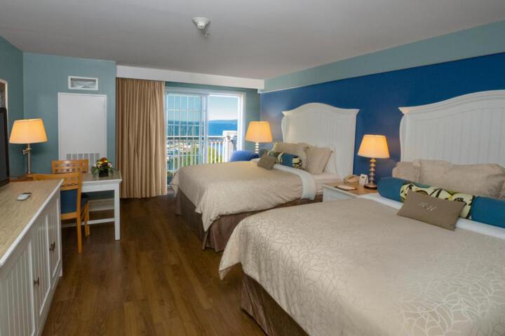 Watkins Glen Harbor Hotel