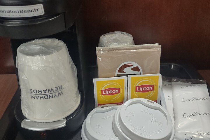 Breakfast/Coffee Service 26 of 31