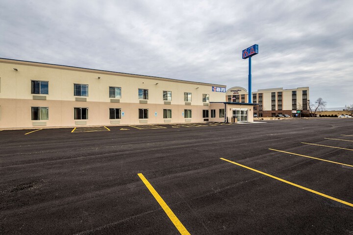 Hotel 6 of 40