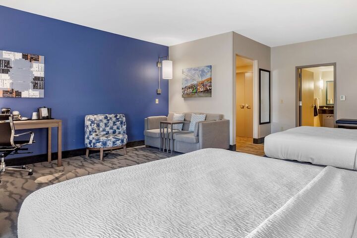 Room 11 of 24