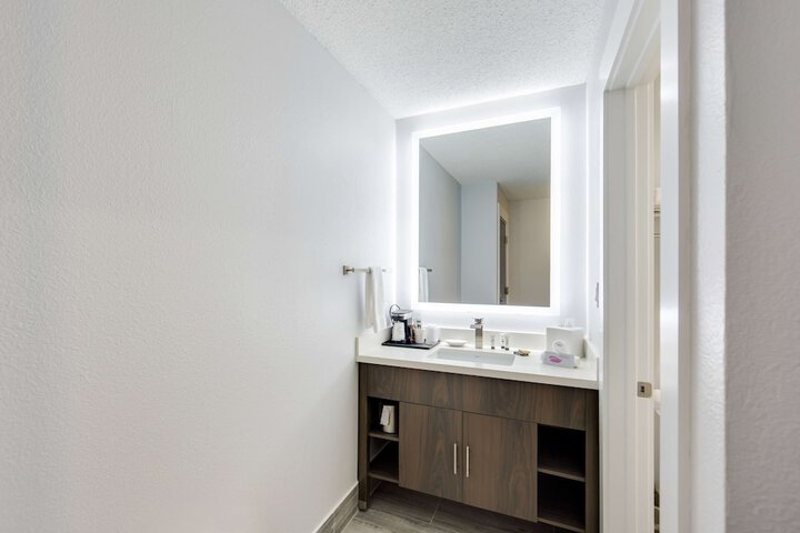 Red Lion Inn & Suites Grants Pass