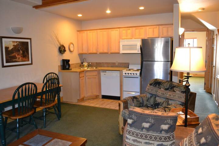 Eagle Fire Lodge & Cabins