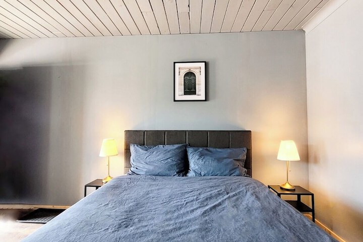 Room 5 of 30