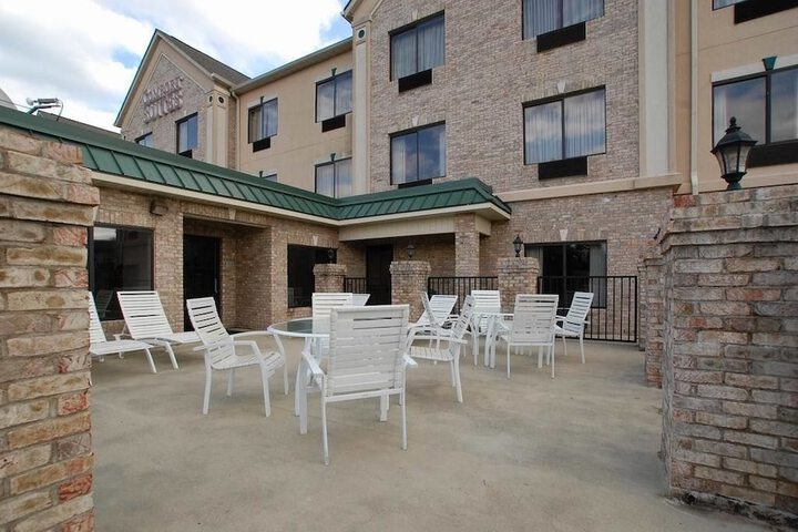 Quality Suites Graham - Burlington South