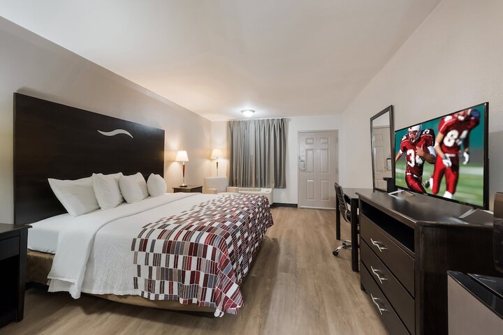 Room 26 of 38