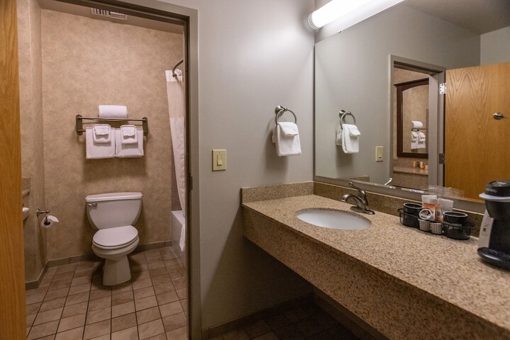 Room 19 of 39