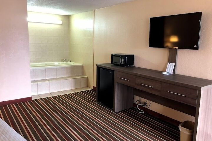 Room 35 of 38