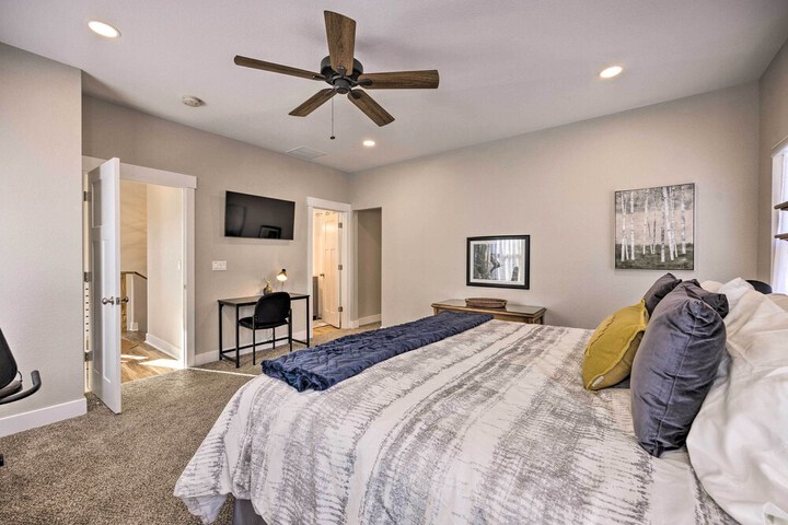 Woodland Park Escape: Licensed Hot Tub, Mtn Views