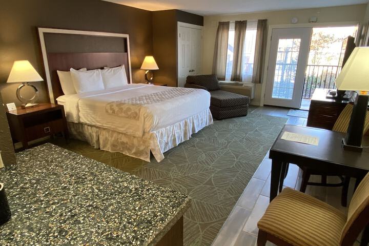 Room 53 of 130