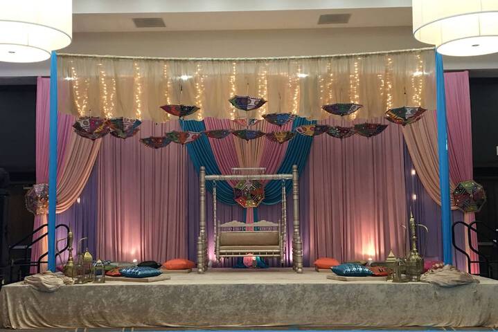 Embassy Suites by Hilton Chicago Naperville