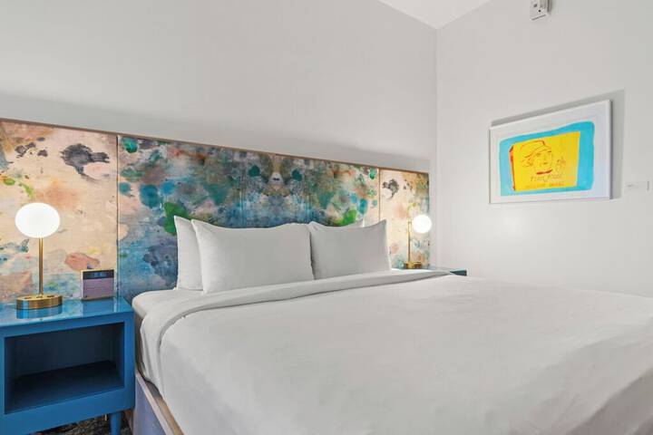 Room 122 of 164