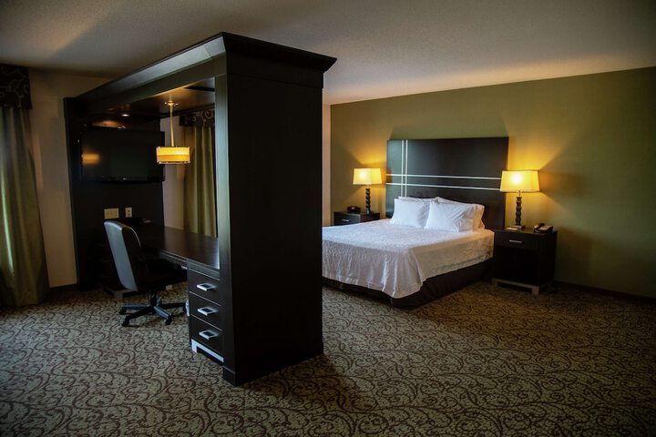 Room 28 of 89