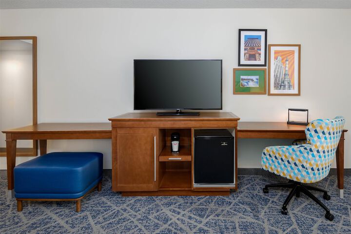 Hampton Inn Buffalo-Airport / Galleria Mall