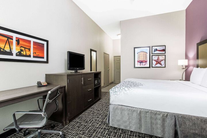 Room 18 of 31