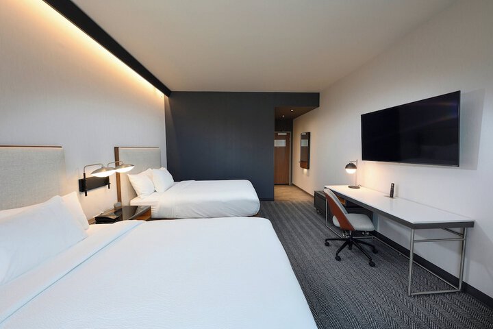 Room 8 of 23