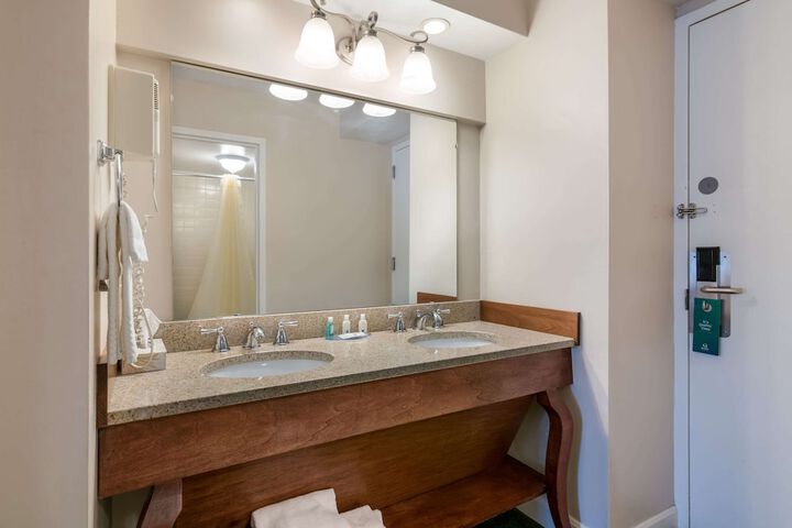 Room 20 of 40