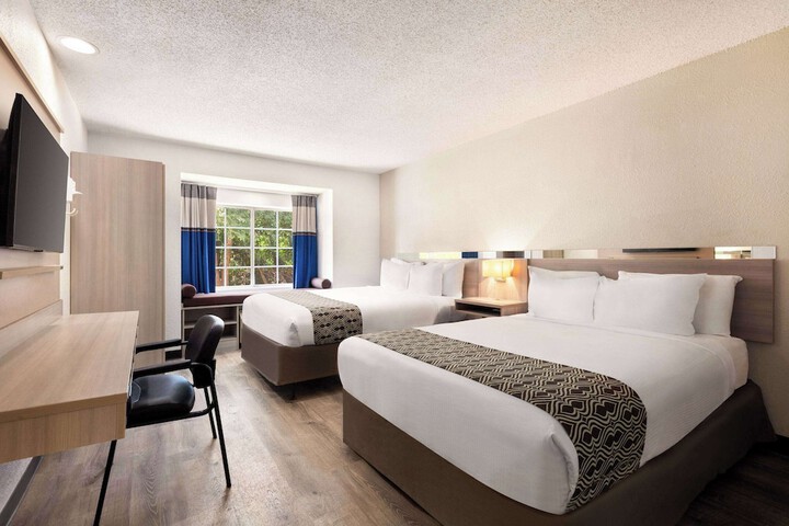 Microtel Inn & Suites by Wyndham Florence / Cincinnati Airport