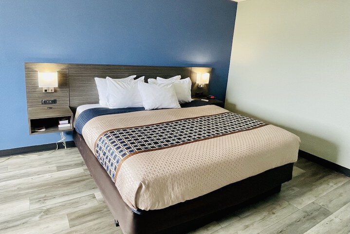 Room 26 of 43