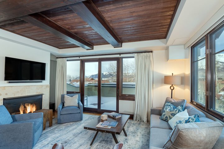 Relais & Châteaux Lumière by Dunton