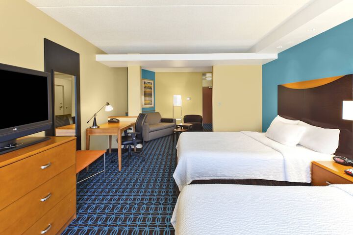 Room 22 of 38