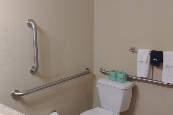 Room 18 of 60