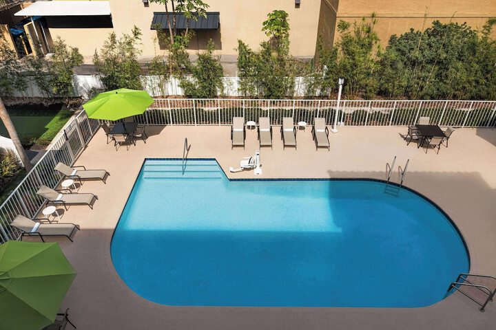 Pool 11 of 76