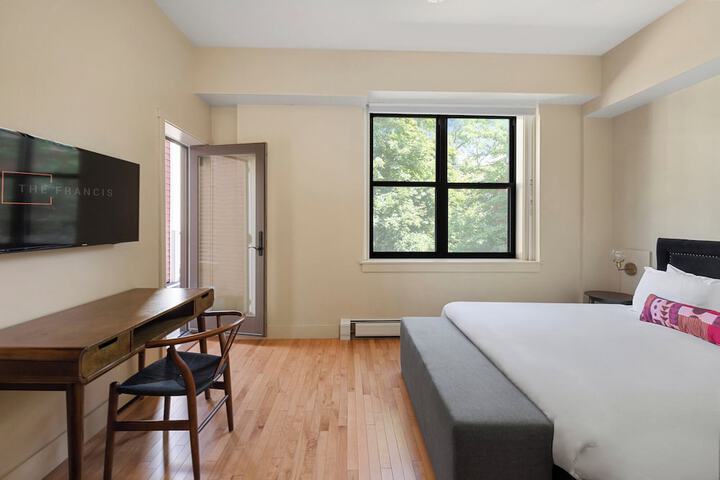Room 41 of 53