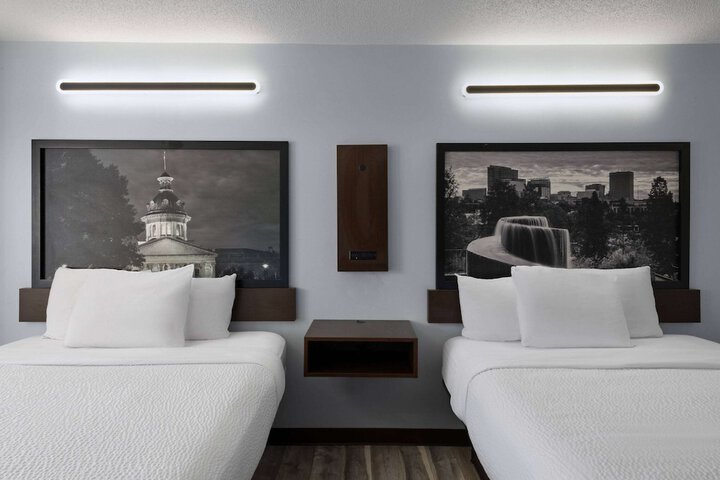 Room 34 of 45