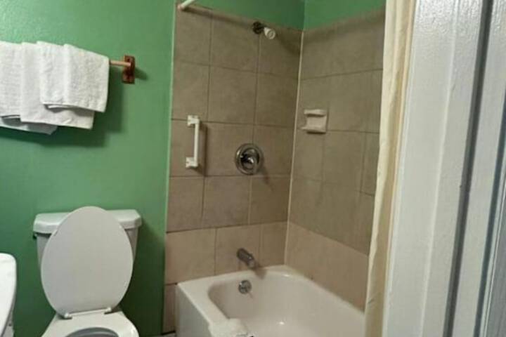 Room 20 of 64