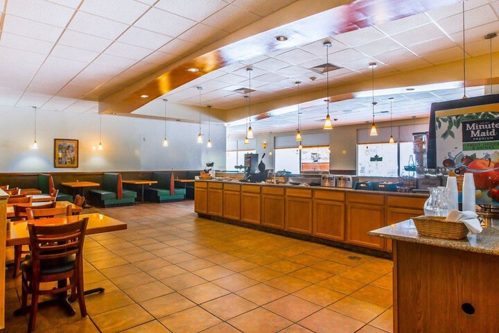 Quality Inn & Conference Center Brattleboro North