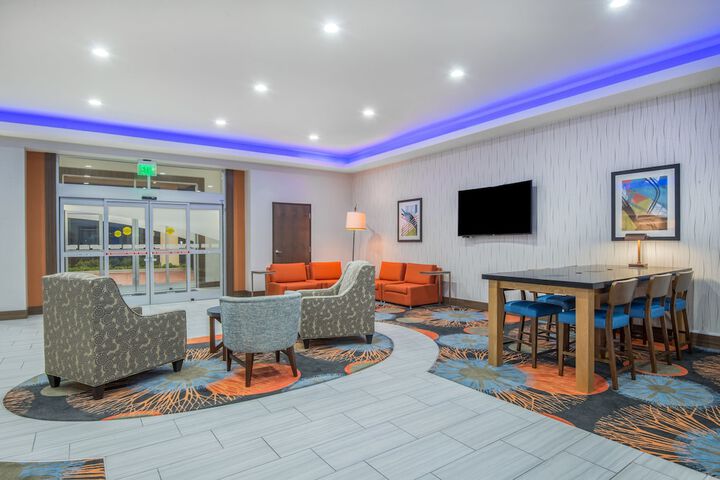 Hotel 4 of 34