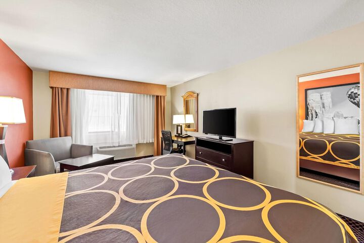 Super 8 by Wyndham Marana / Tucson Area