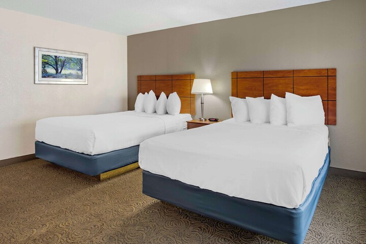 Best Western Thunderbird Motel