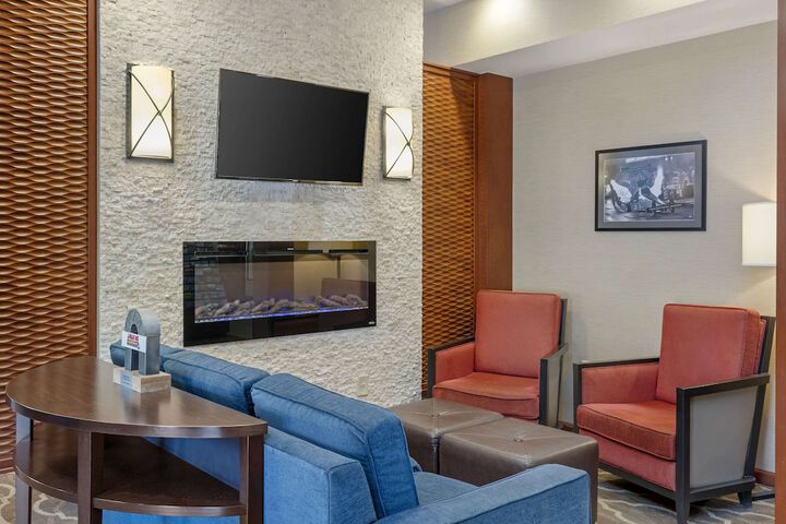Hotel Interior 9 of 33
