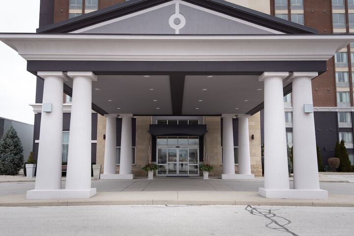 Hotel 6 of 65