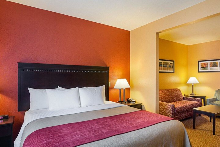 Room 21 of 34