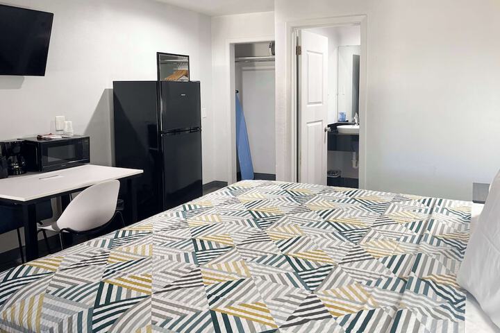 Room 18 of 29