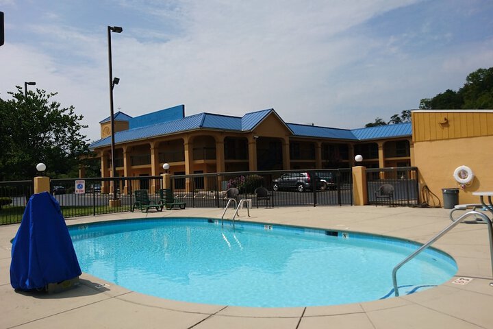 Pool 3 of 34