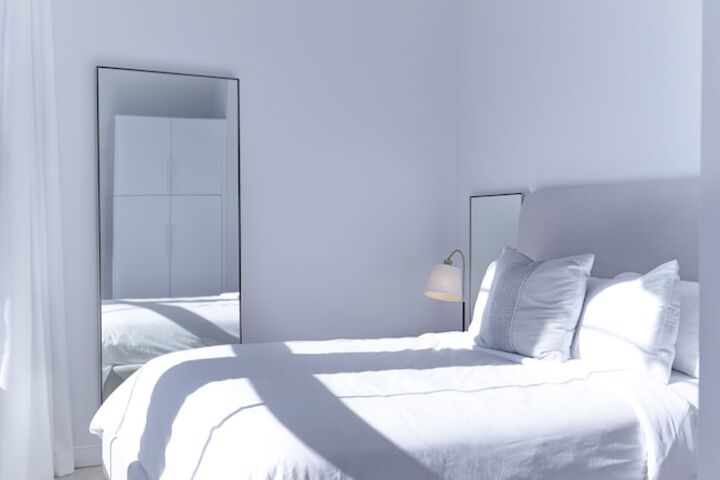 Room 106 of 131